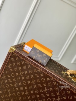 LV M12834 老花黄色 Monogram Macass Pocket Organizer 小巧设计