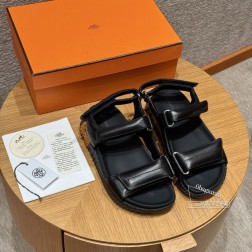 款式Style :088 Junior 凉鞋颜色Colour:黑色89Noir鞋面材料Upper m 294