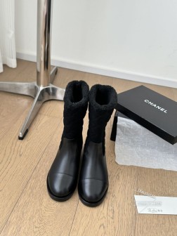 Chanel 雪地靴 秋冬暖心推荐 高品质认准我家实拍 穿腻了毫无特色的ugg 不妨来买这款,超级仙 1353