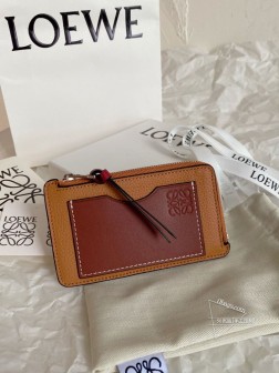 焦糖色 LOEWE 拼色卡包零钱包,1正面卡位,4背后卡位,拉链零钱位,顶级复刻