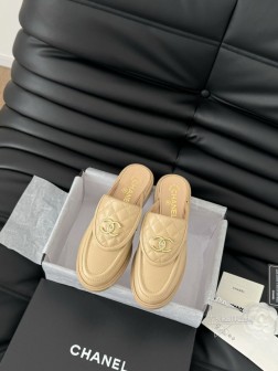 Chanel 25C新款书包扣半拖回归的经典书包扣设计 特别Vintage 复古味十足乐福鞋也长到了 883