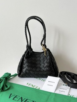 BV andiamo 降落伞小号 巧克力材质 夏季必备设计艺术品