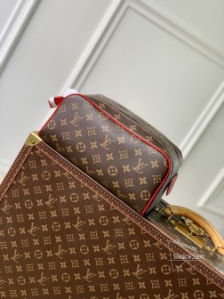 LV M12641 Dopp Kit 梳洗包 红色 Taurillon Monogram皮革