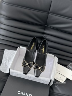 Chanel 小香24A新品蝴蝶结链条系列原版11复刻 经典中的经典无论搭配裤装还是裙装都是完美小圆 1438