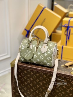 LV M46118 Speedy Bandoulière 20 Monogram Empreinte Cowhide Bag, Replica
