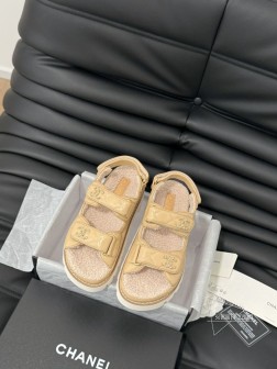 发泡大底版本 Chanel 24新款羊毛魔术贴凉鞋系列秋冬羊毛系列版本高版本 内里全羊毛 Size3 1173