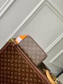 LV M60017 Zippy 钱夹 Damier 帆布材质 经典设计