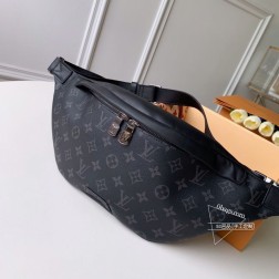 LV M44336 黑花 DISCOVERY 腰包 Monogram Shadow小牛皮顶级A货
