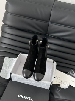 Chanel 24B新款书包扣芭蕾舞短靴经典的菱格纹 百看不腻 鞋面内里羊皮 真皮大底跟高6.5cm 1500