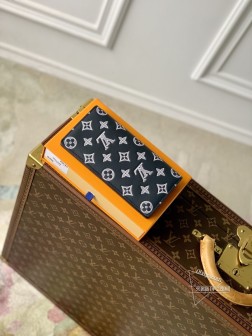 LV M61697 雅蓝 Monogram Eclipse 帆布小巧钱包