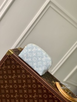 LV M83616 Pochette Cosmétique 化妆包 Monogram Denim面料