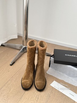 Chanel 雪地靴 秋冬暖心推荐 高品质认准我家实拍 穿腻了毫无特色的ugg 不妨来买这款,超级仙 1449
