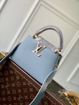 LV 【顶级M21166天蓝配异域沙贝壳扣 迷你】 Capucines BB手袋 法国进口小牛皮