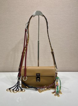 Prada 1BD379 小号 Soft Sound手袋 柔软皮革 单肩款式 复刻