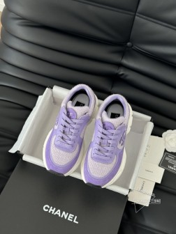 Chanel 25C新款熊猫运动休闲鞋百搭小白鞋 款式搭配不会出错撞色搭配活力满满啊 侧面压印log 194