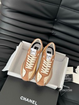 Chanel 25C新款熊猫运动休闲鞋百搭小白鞋 款式搭配不会出错撞色搭配活力满满啊 侧面压印log 434