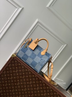 LV N40700蓝色格子 牛仔布枕头包speedy系列 Speedy 25 手袋 FW新款牛仔无论是斜背,还是肩背或手提,都尽显十足时尚感。 尺寸:25.0 x 19.0 x 15.0 cm