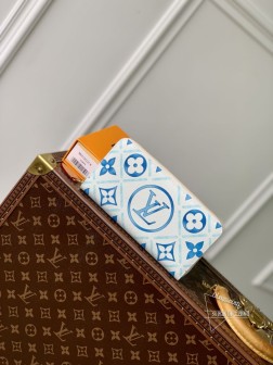 LV M83624 吉普提钱包 |