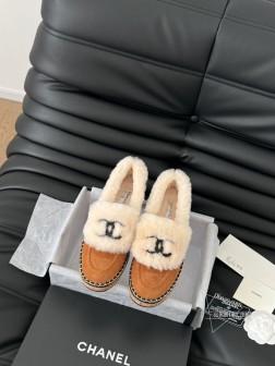 Chanel 24B新款雪地靴 秋冬暖心推荐 高品质认准我家实拍 穿腻了毫无特色的ugg 不妨来买这 1241