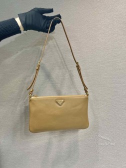 Prada普拉达 1Bc238 腋下包 小牛皮 时尚轻便设计 图片