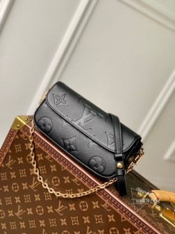 LV M82210 黑色 Wallet on Chain Ivy 手袋 Monogram Empreinte 粒面皮革复刻