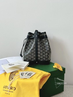 GOYARD Petit Flot 黑色水桶包，轻便材质，超实用