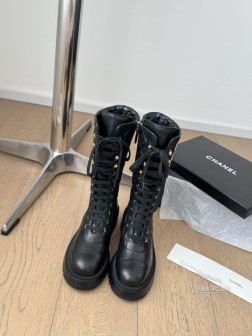高版本 下单备注 Chanel 24K秋冬新款菱格刺绣机车靴小仙女们备战秋冬啦~顶级品质 鞋面牛皮 1206