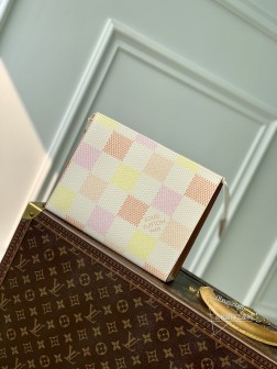 LV N47542 Damierlicious Pochette Accessoires 红方格 顶级复刻
