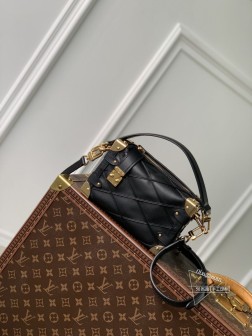 LV M83030 Side Trunk 小号手袋 绗缝牛皮革 经典硬箱风格