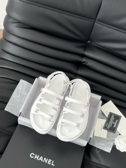 发泡大底版本 Chanel 25新魔术贴凉鞋版面!顶级对版货!所有的颜色我家都有!鞋面进口面料,垫脚 456