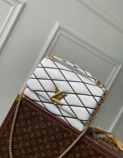 LV M23689 白色GO 14 大号手袋 绗缝羊皮革 扭锁翻盖