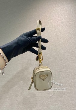 Prada普拉达 1TT200 迷你小包 Re-Nylon材质百搭款 复刻