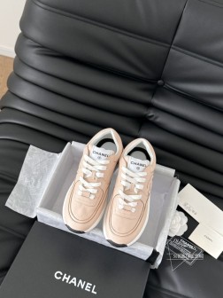 Chanel 24K新款运动休闲鞋百搭小白鞋 款式搭配不会出错撞色搭配活力满满啊 侧面注塑logo 1225