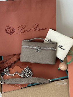 Loro Piana 迷你 Pocket L11 大象灰 真皮小包