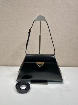 Prada普拉达 1BD342 走秀款 进口亮面小牛皮 羊皮内衬 A货