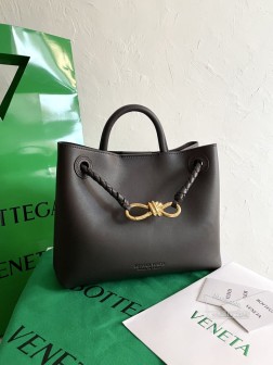 BV Andiamo 小号 平纹牛皮 巧克力色 顶级复刻包