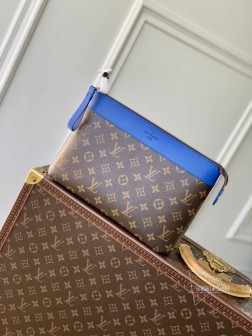 LV M13199 深蓝POCHETTE VOYAGE SOUPLE 手拿包 高仿