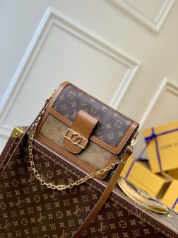 LV M45958 中号手袋 Dauphine 系列 2019 早春新作