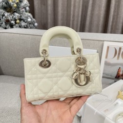DIOR D-JOY 16cm漆白金白色漆皮mini Joy尺寸：1695