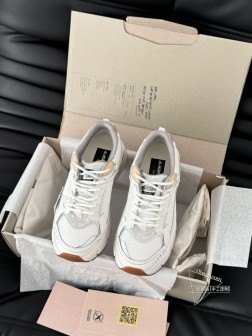 GGDB 小脏鞋新色出货啦!新款来袭 个性涂鸦,好看又百搭,细节拉满~今年最新版面 官网专柜限定款 520