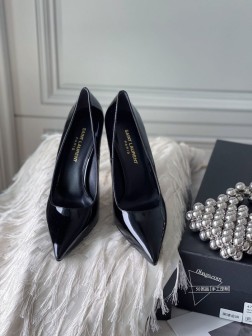 代购级 Saint Lauren经典系列字母金属跟漆皮高跟鞋 .定制级海外进口牛皮 牛漆皮搭配ZP开 389