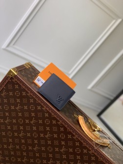 LV M11531 深蓝 Aerogram皮革 Portefeuille Multiple 皮夹