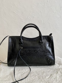 Balenciaga lie city 中号机车包 黑枪铆钉系列