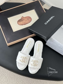 Chanel 小香25c新品菱格厚底松糕拖鞋夏天一定要入的拖鞋系列可文艺可时髦 穿搭率实在太高了 厚 75