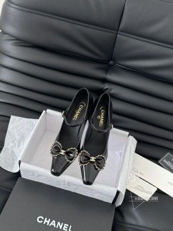 Chanel 小香24A新品蝴蝶结链条系列原版11复刻 经典中的经典无论搭配裤装还是裙装都是完美小圆 1437