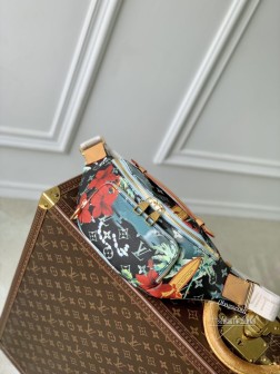 LV M24992 Rush 腰包 | Pharrell Williams Monogram Surfin’ 帆布