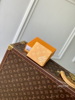 LV M12657 Multiple 钱夹 Monogram Heritage 帆布 - 黄色
