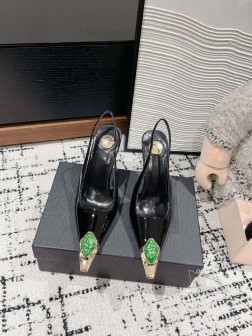 Saint Lauren YSL25早春新品小方头宝石高跟鞋Ysl走秀款高跟鞋 各种小裙子搭配起来 735