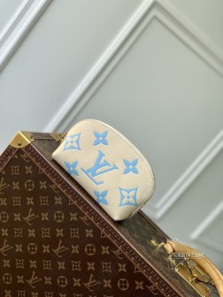 LV M45915雾霾蓝化妆包, Monogram帆布, 圆形设计, 顶级复刻