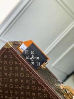 LV M82132 黑色丝印 卡夹 钱夹 Monogram Unplant皮革